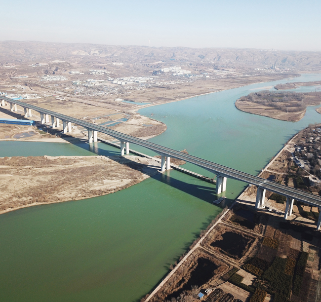 2-山西晉蒙黃河大橋全長2178米，是...